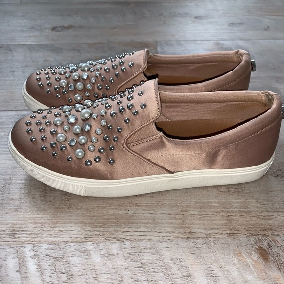 Steve Madden Slip on Sneaker - Picture 3 of 5